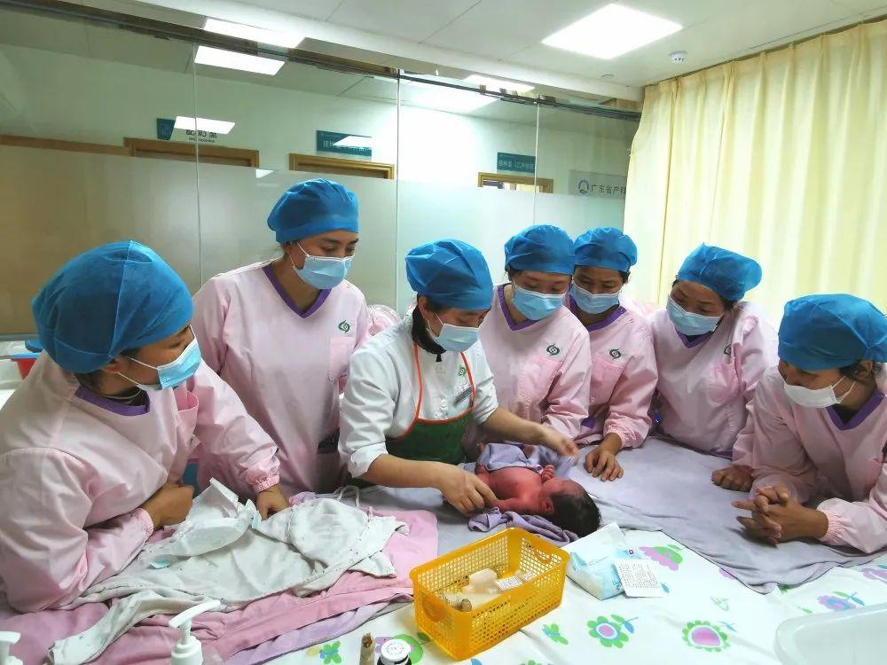 安宁市妇婴监护型护送