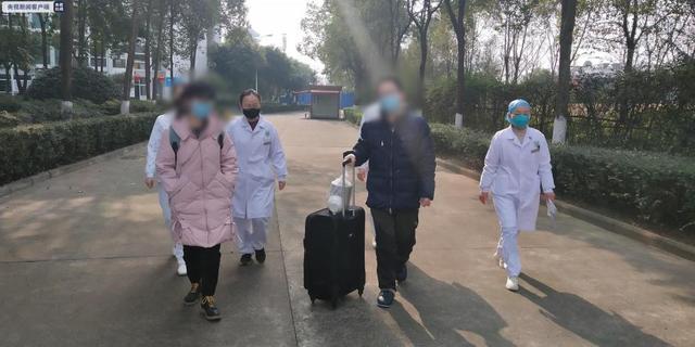 安宁市病人院后返乡